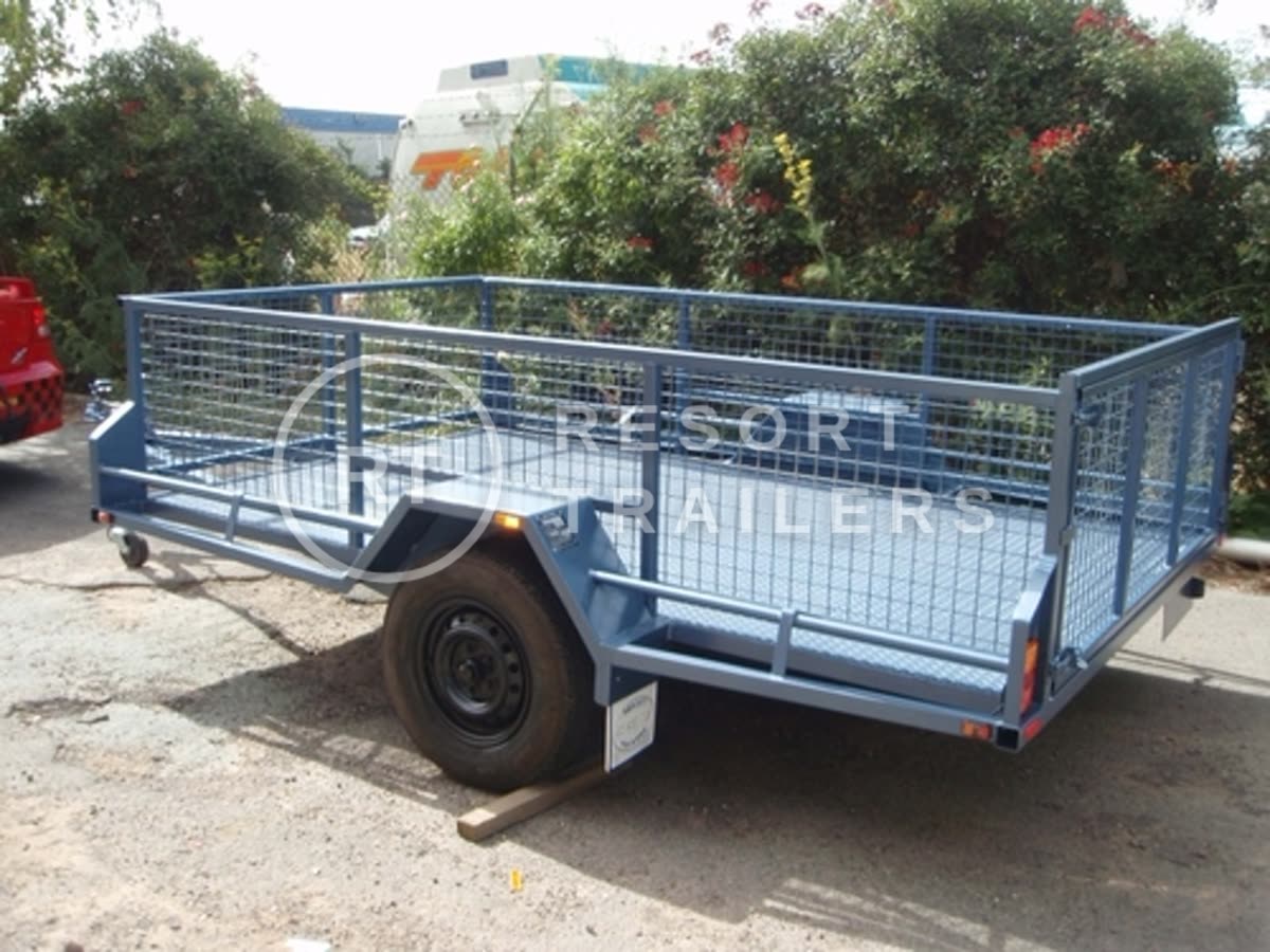 10x5 caged trailer — built by Resort Trailers