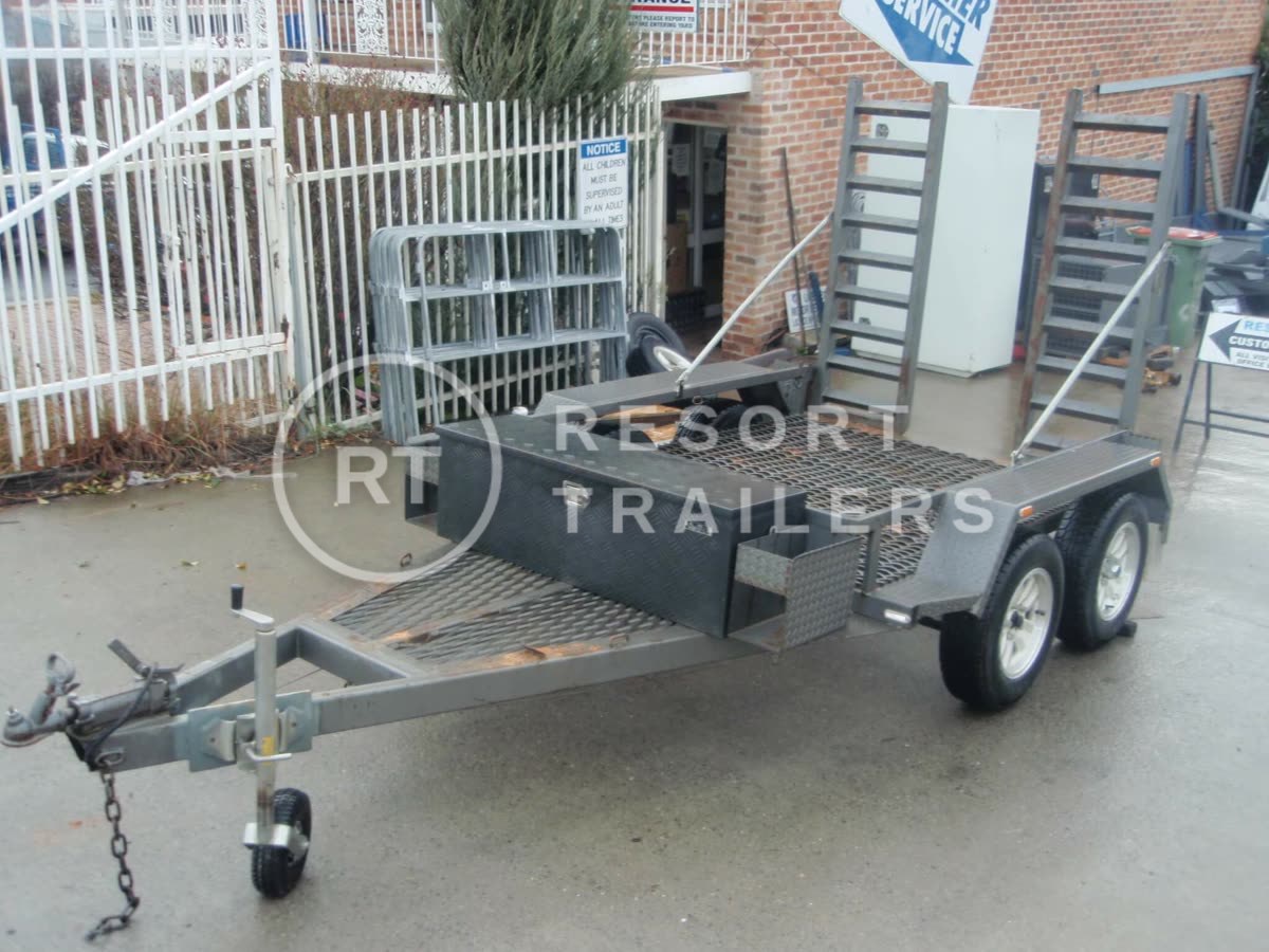 Plant trailer 1 — built by Resort Trailers