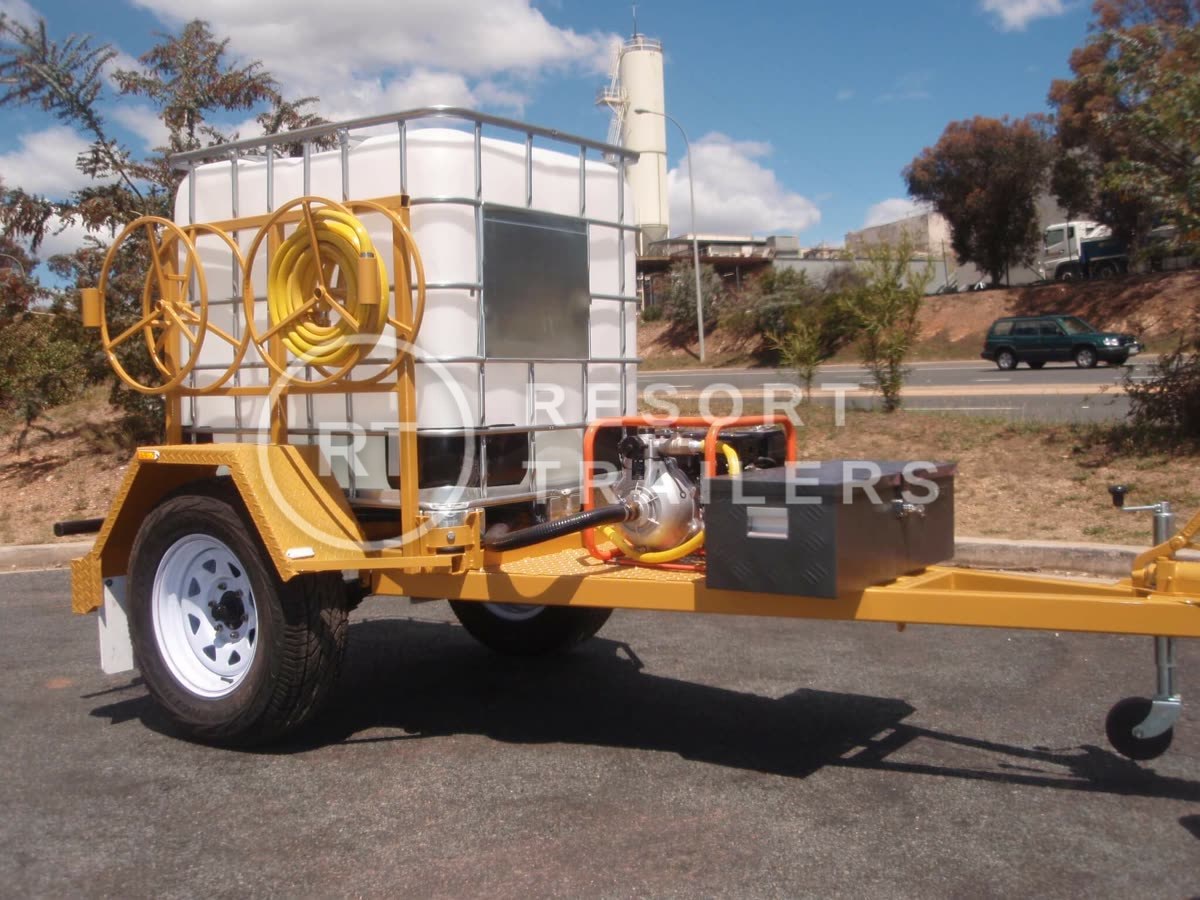 Plant trailer 3 — built by Resort Trailers